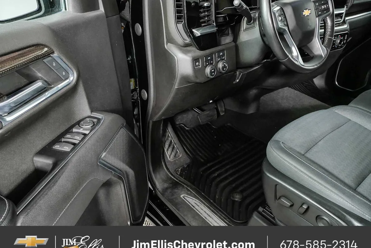 2022 Chevrolet Silverado 1500 LT thumbnail 7