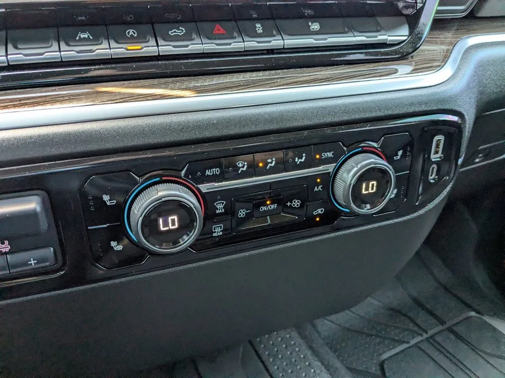 2022 Chevrolet Silverado 1500 LT thumbnail 18
