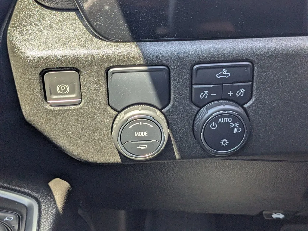 2022 Chevrolet Silverado 1500 LT thumbnail 21