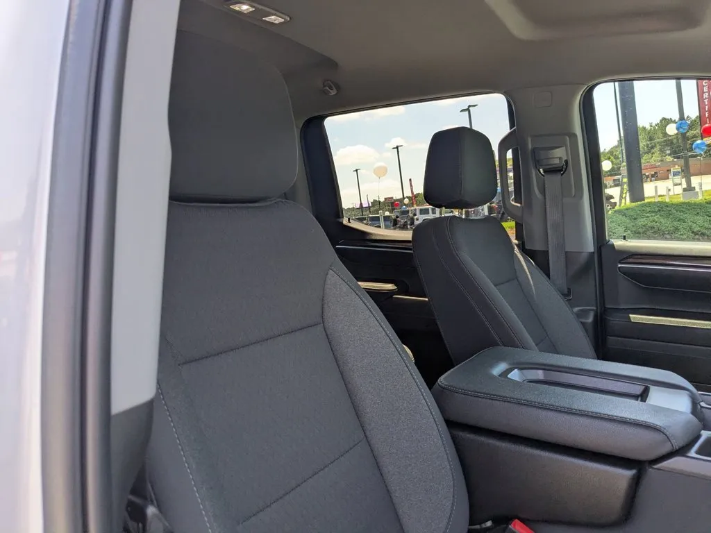 2022 Chevrolet Silverado 1500 LT thumbnail 27