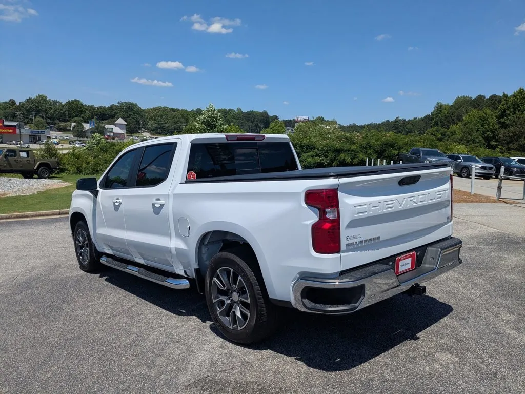 2022 Chevrolet Silverado 1500 LT thumbnail 7