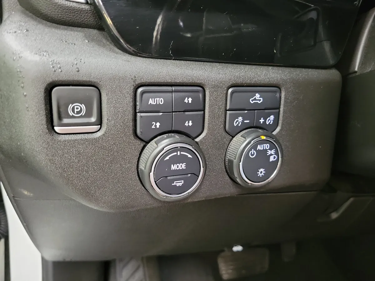 2022 Chevrolet Silverado 1500 LT w/1LT thumbnail 23