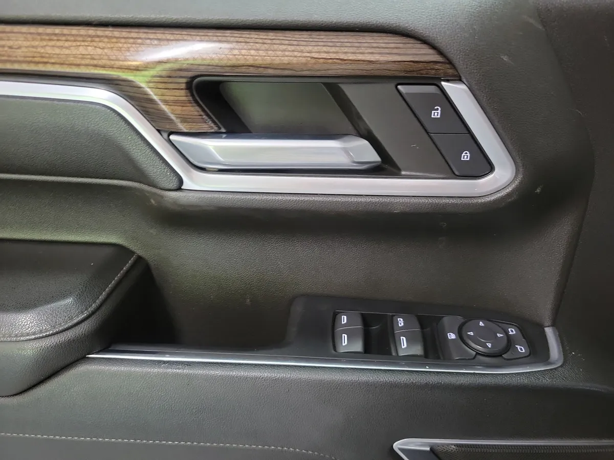 2022 Chevrolet Silverado 1500 LT w/1LT thumbnail 24