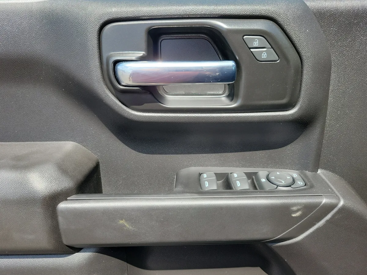 2022 Chevrolet Silverado 1500 LTD Custom Trail Boss thumbnail 7