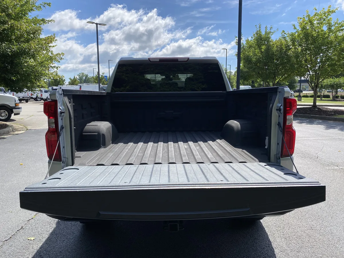 2022 Chevrolet Silverado 1500 LTD Custom Trail Boss thumbnail 10