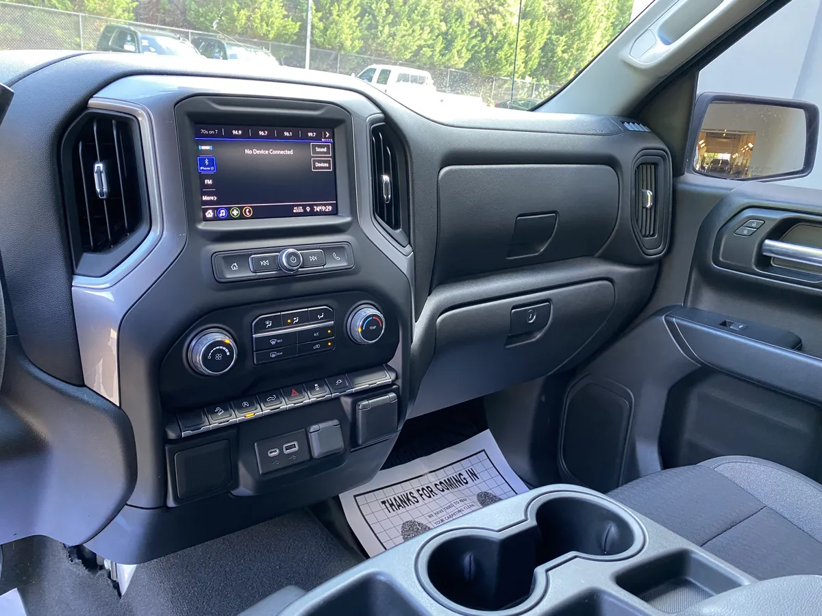 2022 Chevrolet Silverado 1500 LTD Custom Trail Boss thumbnail 23