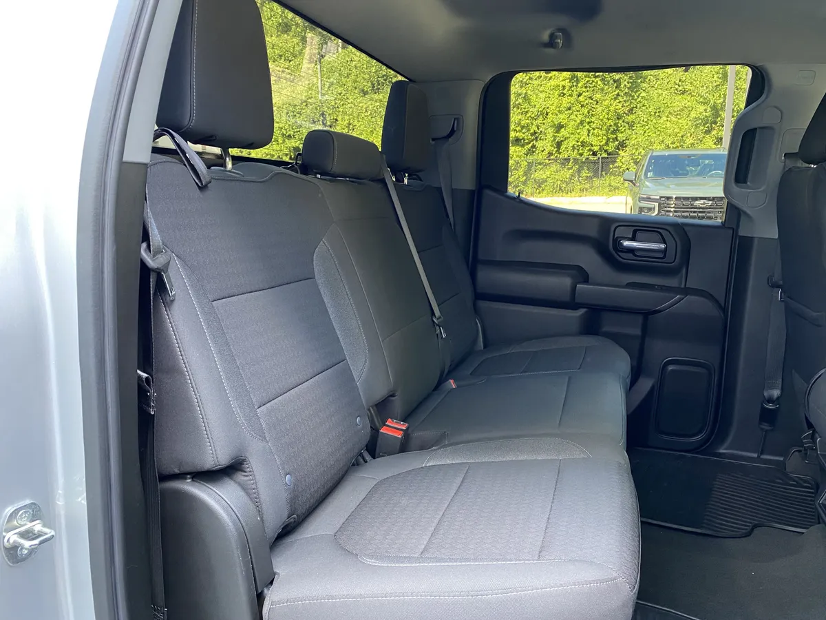 2022 Chevrolet Silverado 1500 LTD Custom Trail Boss thumbnail 32