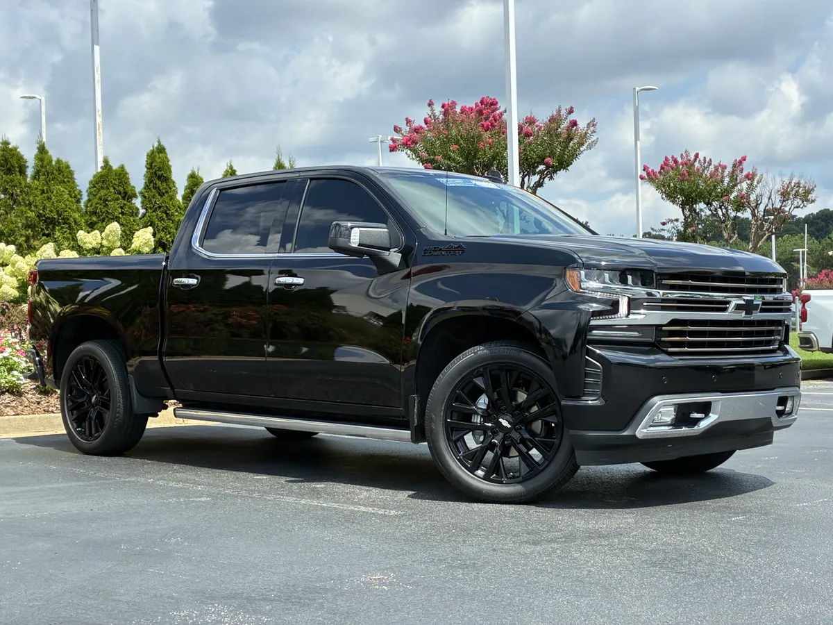 2022 Chevrolet Silverado 1500 LTD High Country thumbnail 2
