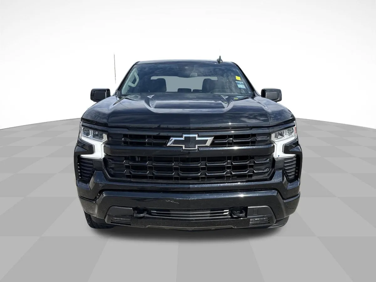 2022 Chevrolet Silverado 1500 RST thumbnail 2