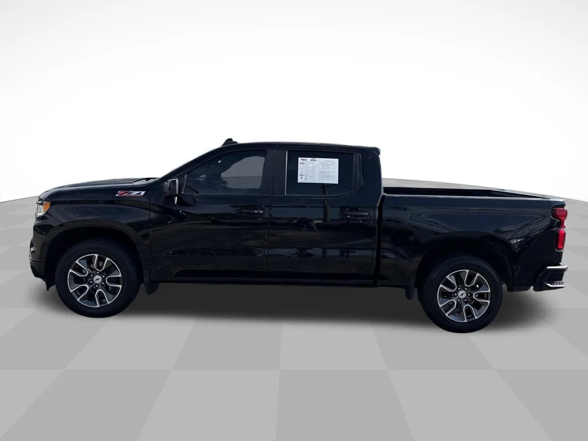 2022 Chevrolet Silverado 1500 RST thumbnail 5
