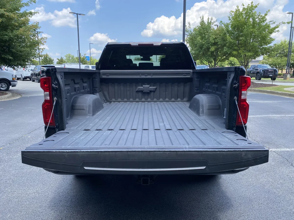 2022 Chevrolet Silverado 1500 RST thumbnail 10