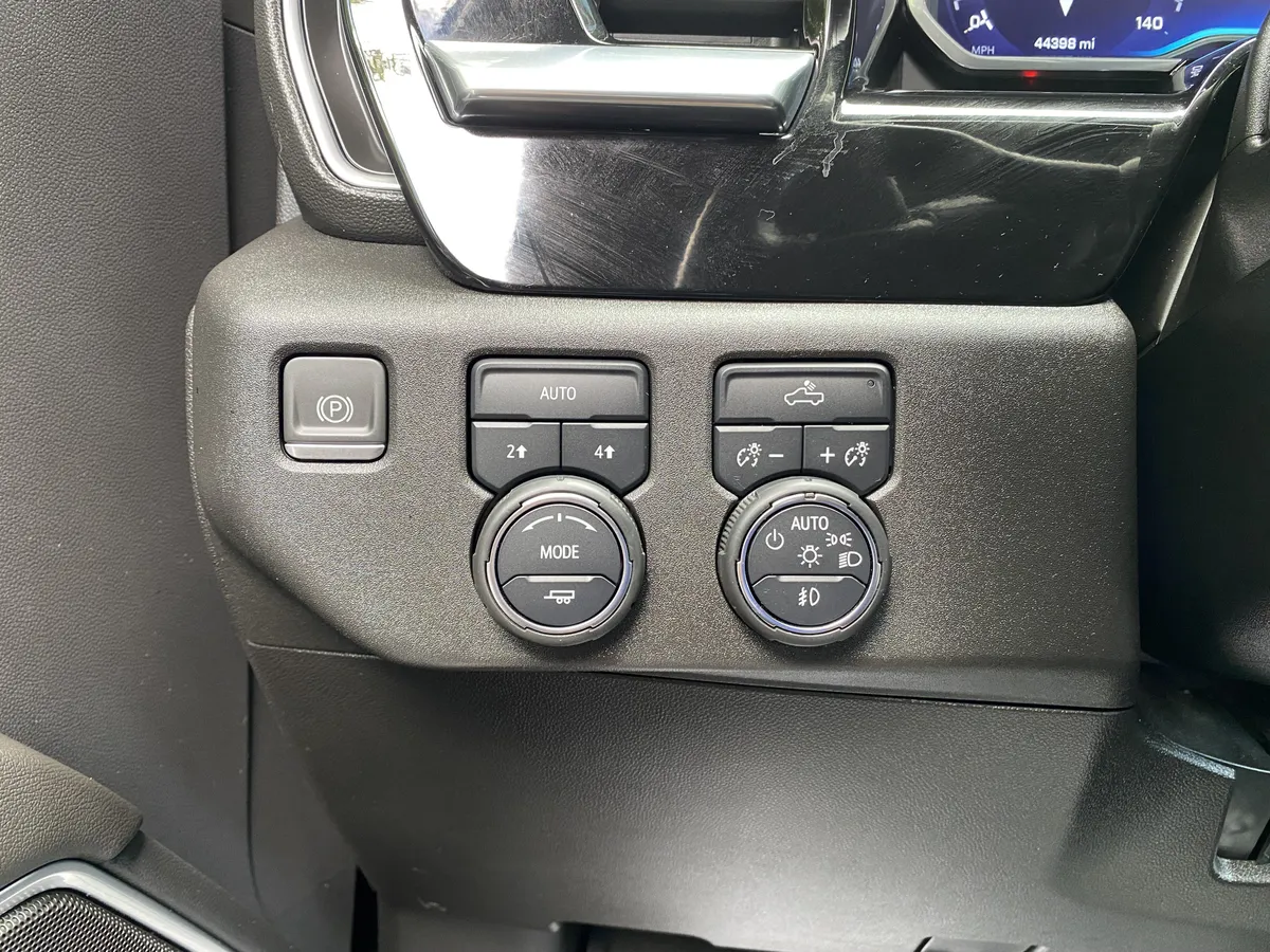 2022 Chevrolet Silverado 1500 RST thumbnail 17