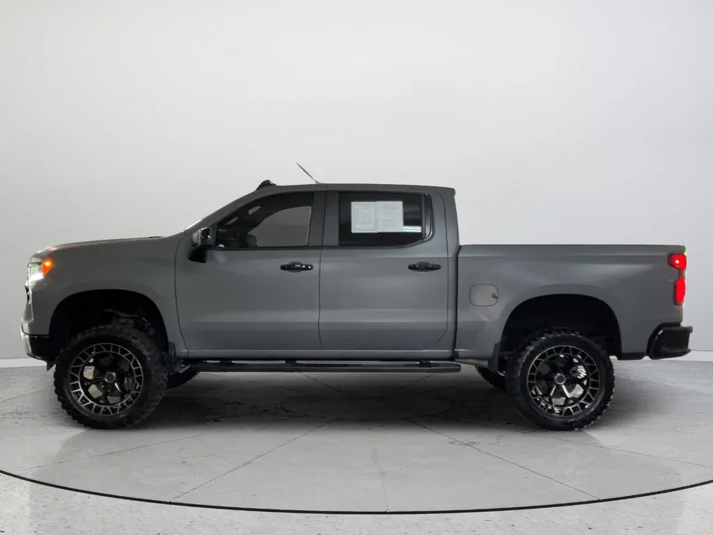 2022 Chevrolet Silverado 1500 RST thumbnail 10