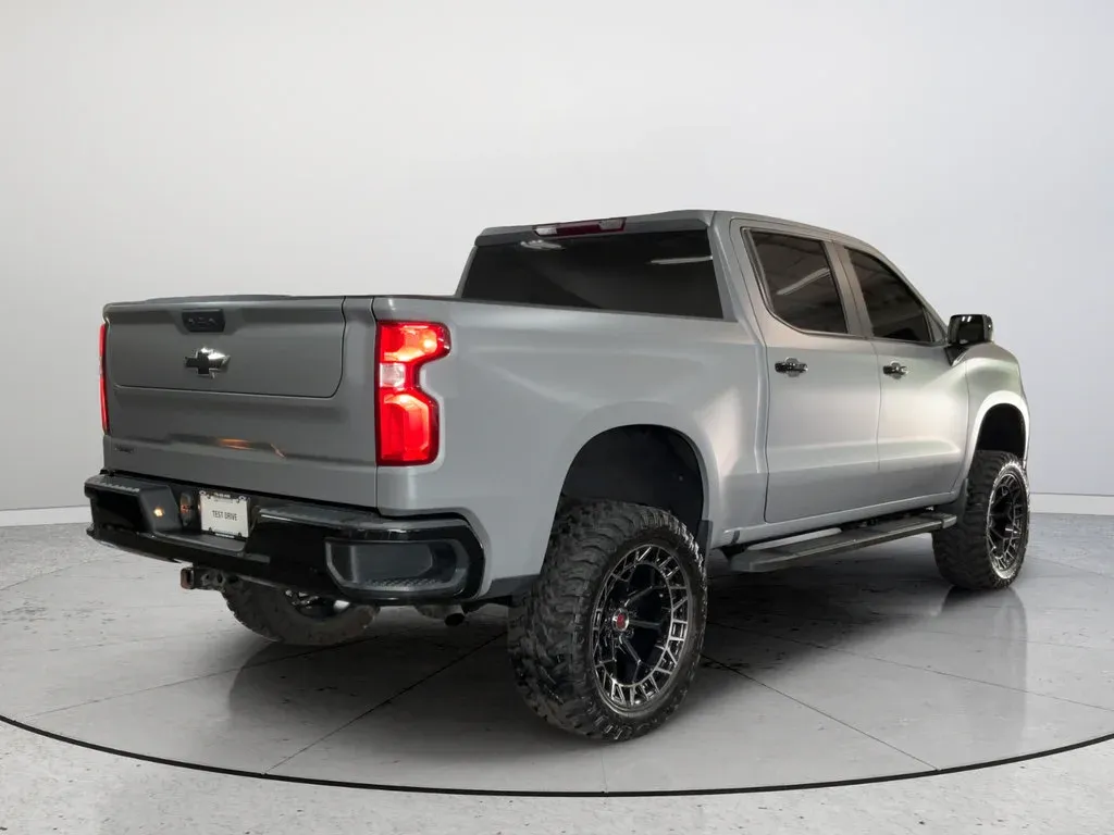 2022 Chevrolet Silverado 1500 RST thumbnail 7