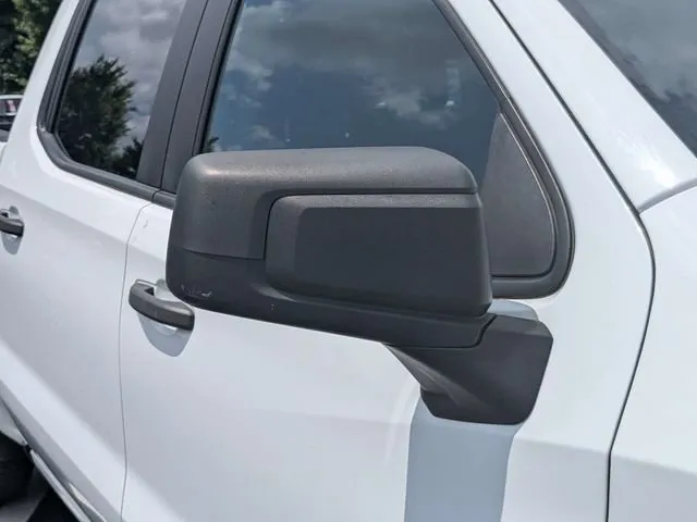 2022 Chevrolet Silverado 1500 WT thumbnail 13