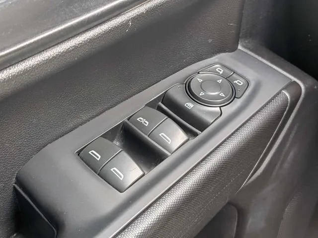 2022 Chevrolet Silverado 1500 WT thumbnail 26