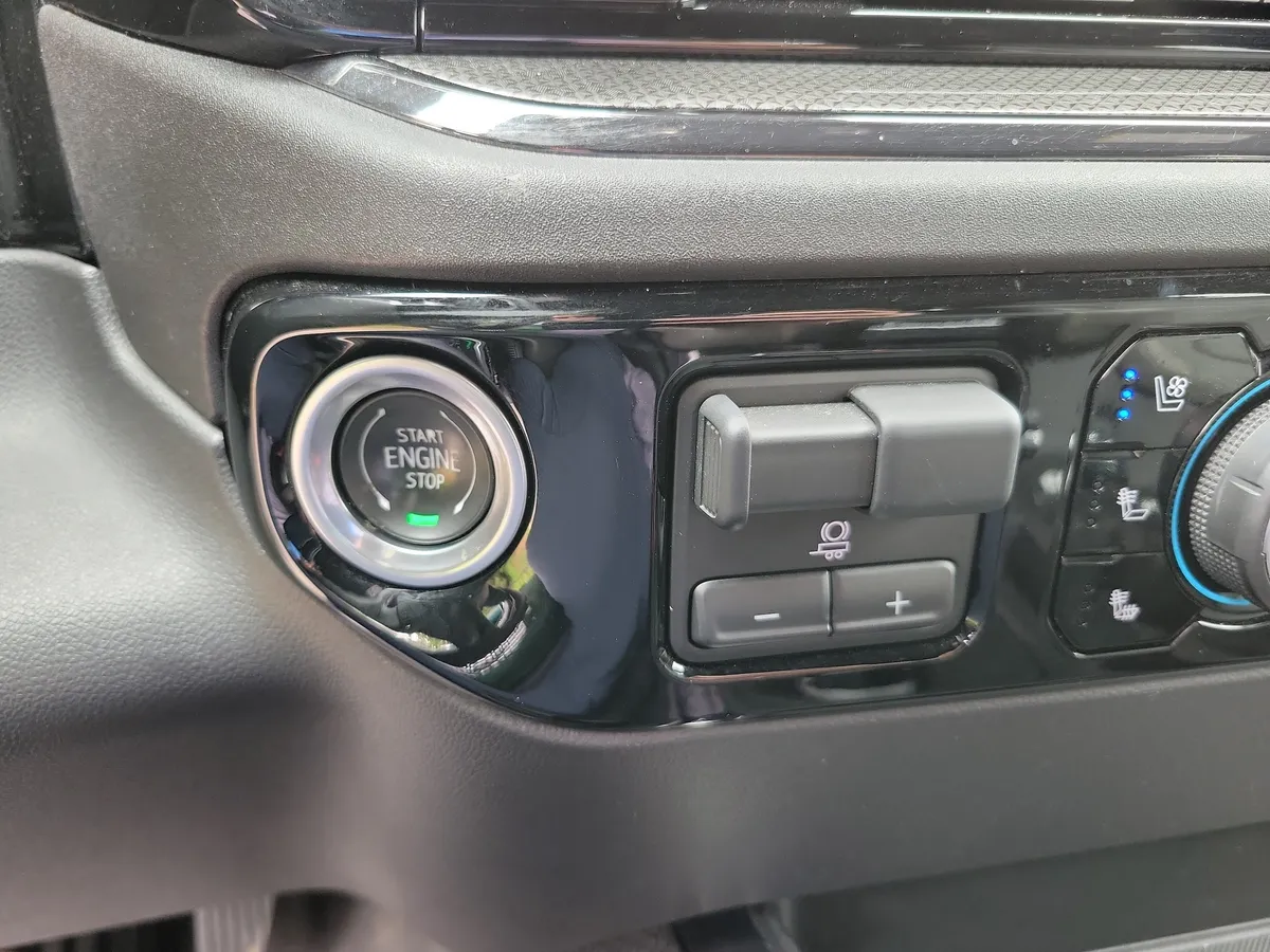 2022 Chevrolet Silverado 1500 ZR2 thumbnail 19