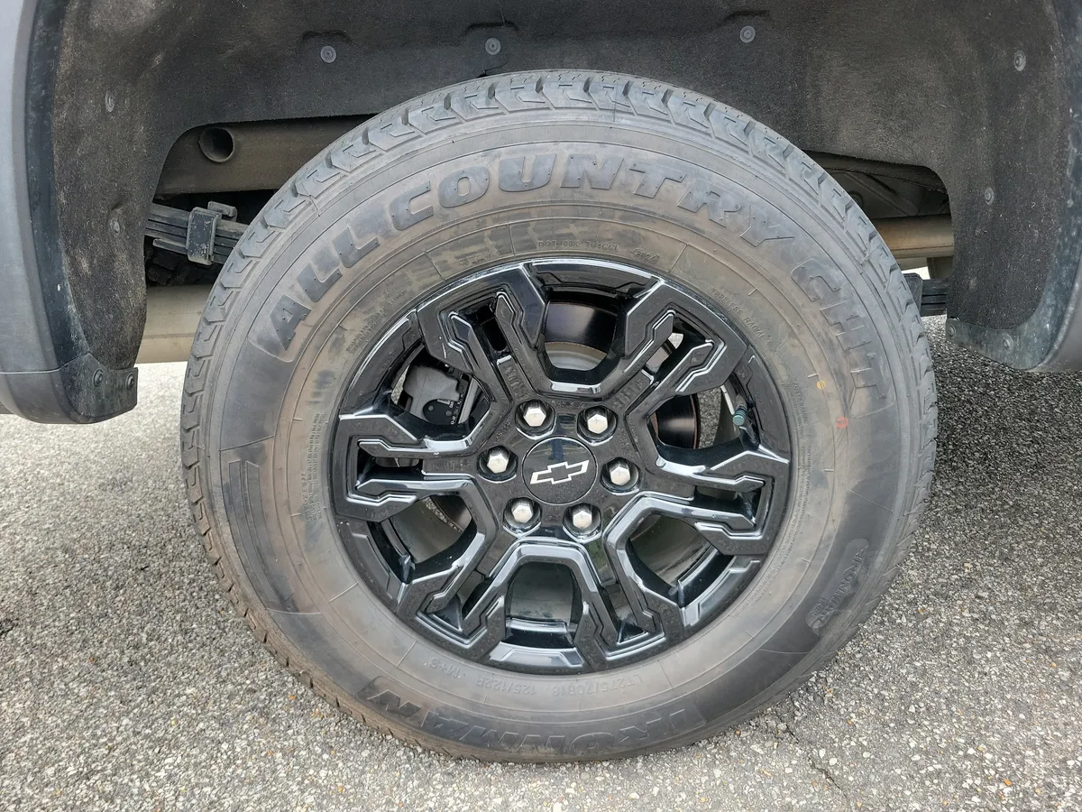2022 Chevrolet Silverado 1500 ZR2 thumbnail 30