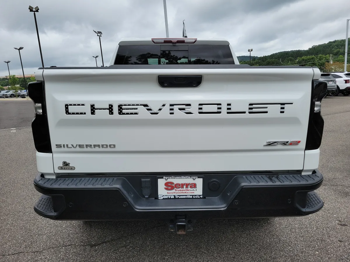 2022 Chevrolet Silverado 1500 ZR2 thumbnail 4