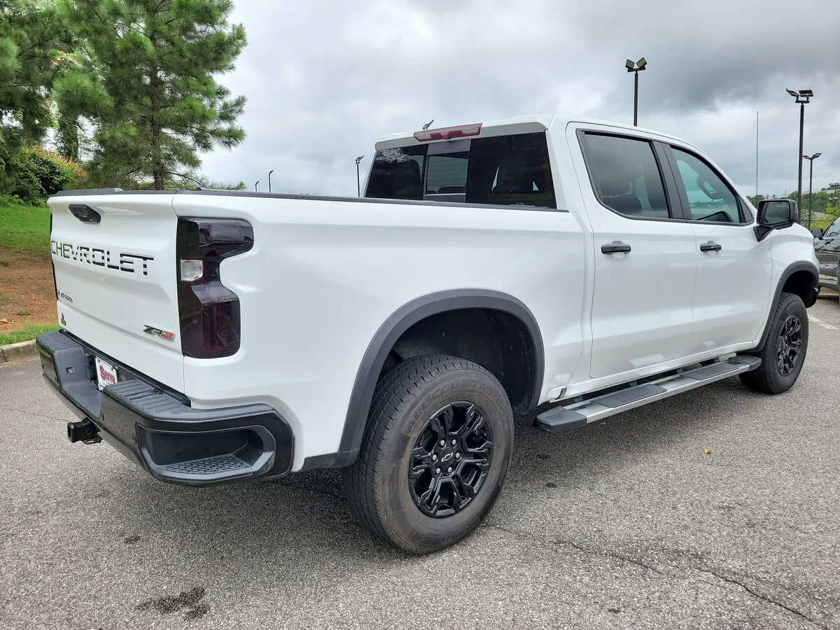 2022 Chevrolet Silverado 1500 ZR2 thumbnail 5