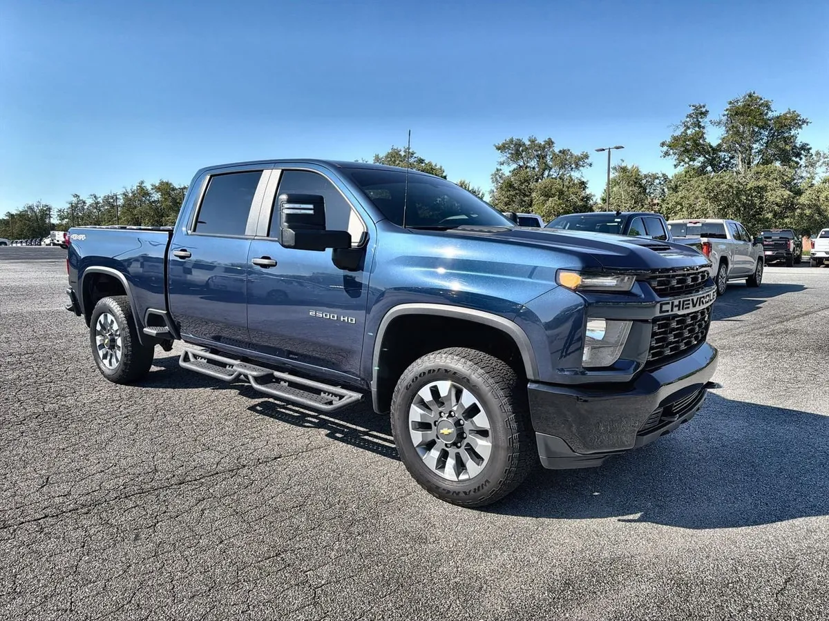 2022 Chevrolet Silverado 2500 HD Custom thumbnail 2