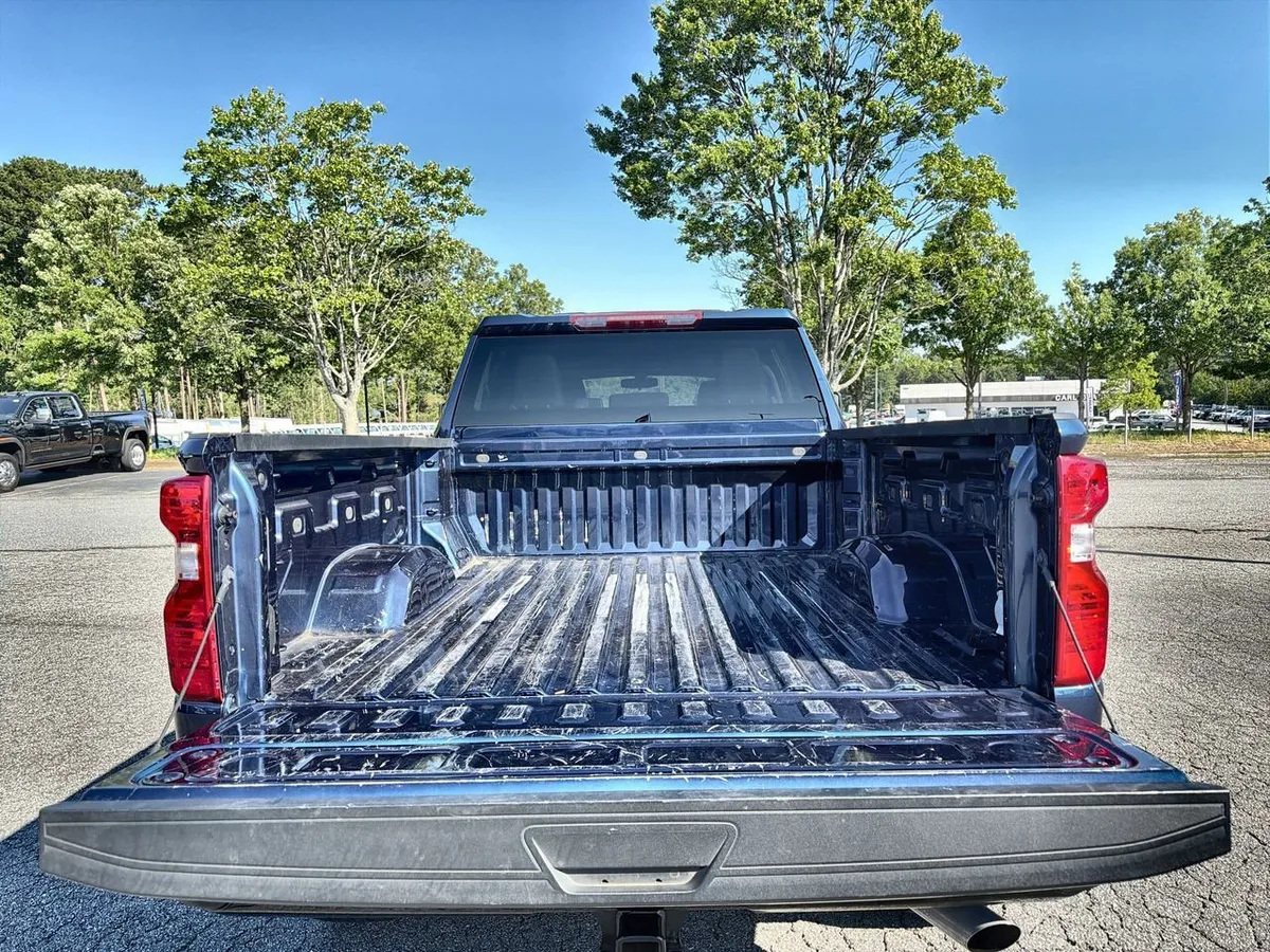 2022 Chevrolet Silverado 2500 HD Custom thumbnail 21