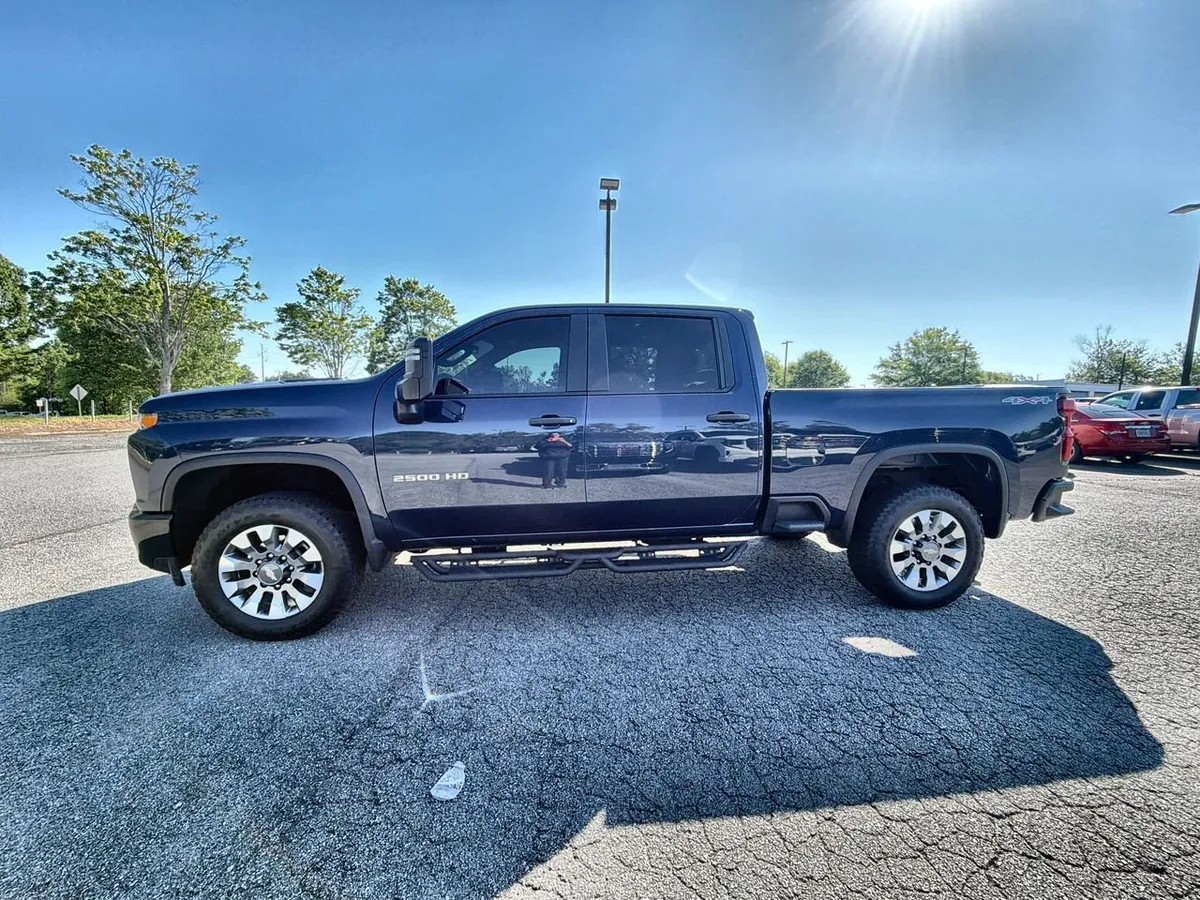 2022 Chevrolet Silverado 2500 HD Custom thumbnail 5