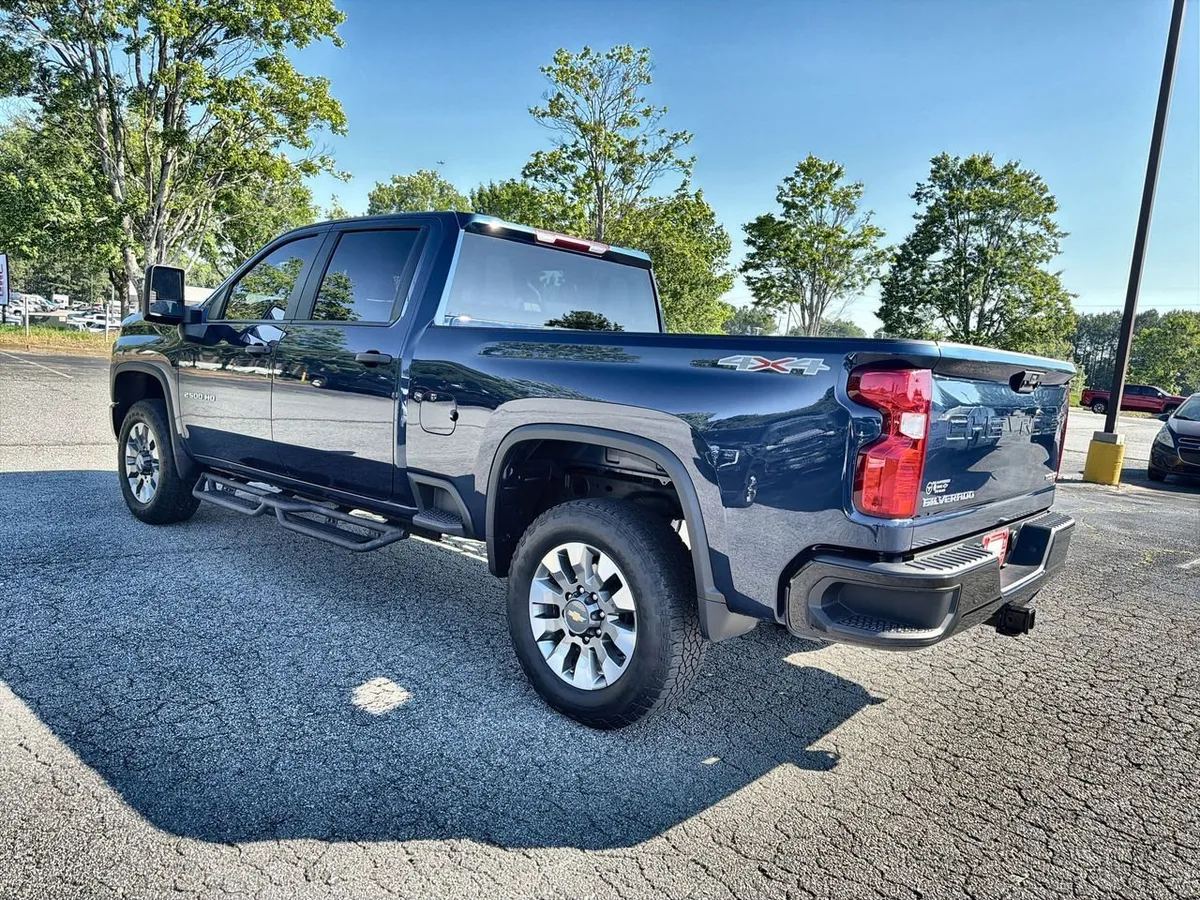 2022 Chevrolet Silverado 2500 HD Custom thumbnail 6