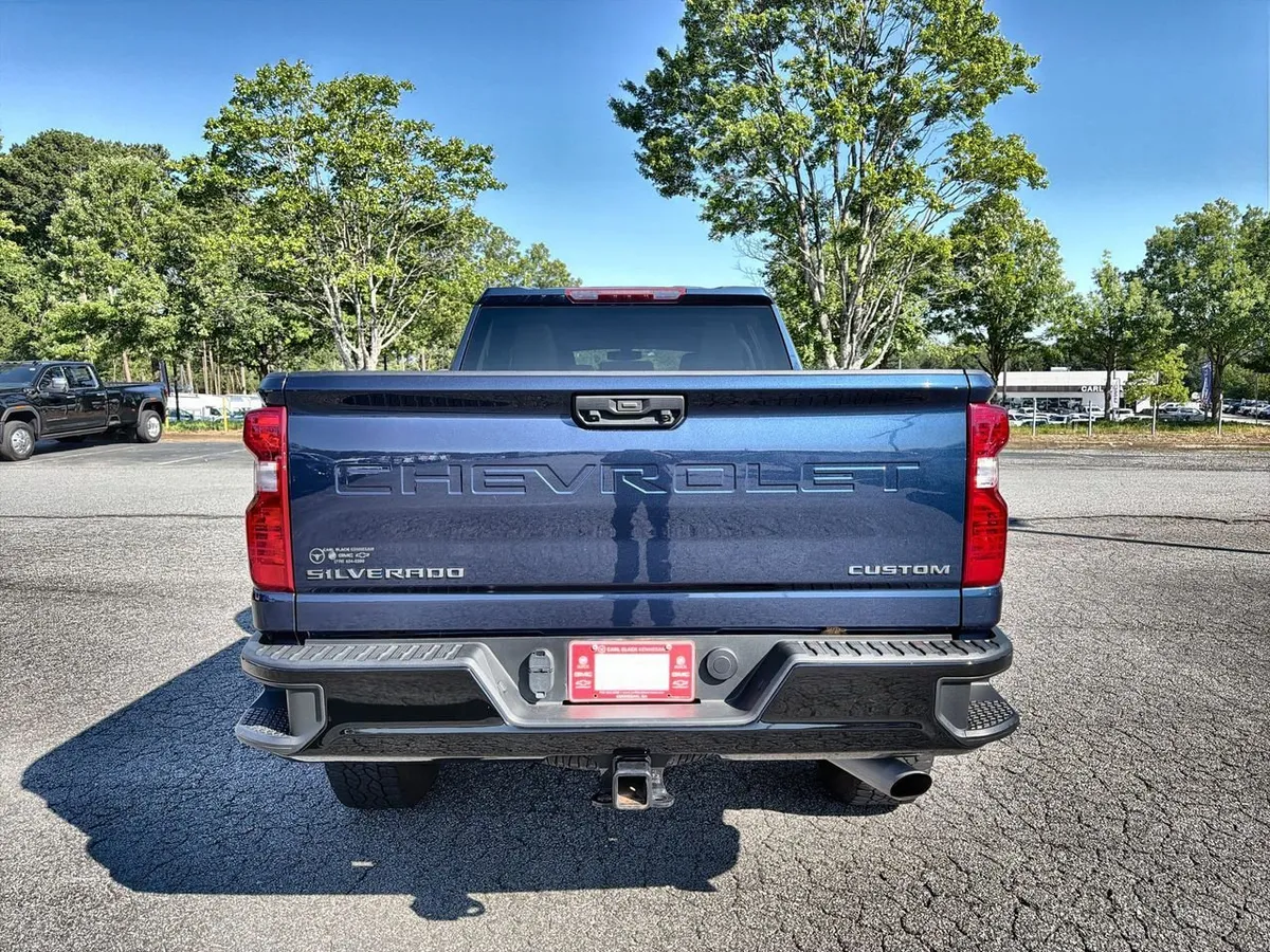 2022 Chevrolet Silverado 2500 HD Custom thumbnail 7