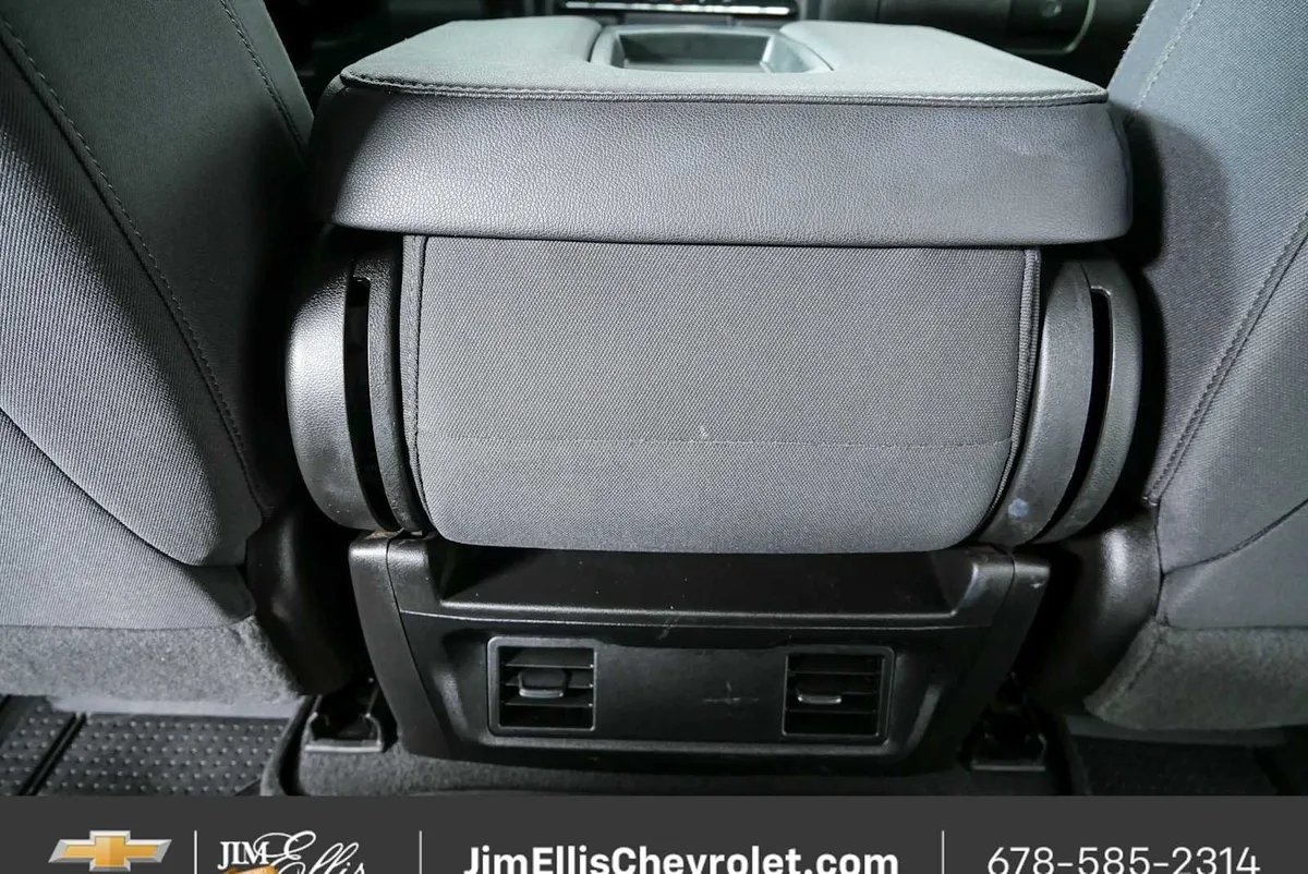 2022 Chevrolet Silverado 2500HD LT thumbnail 17