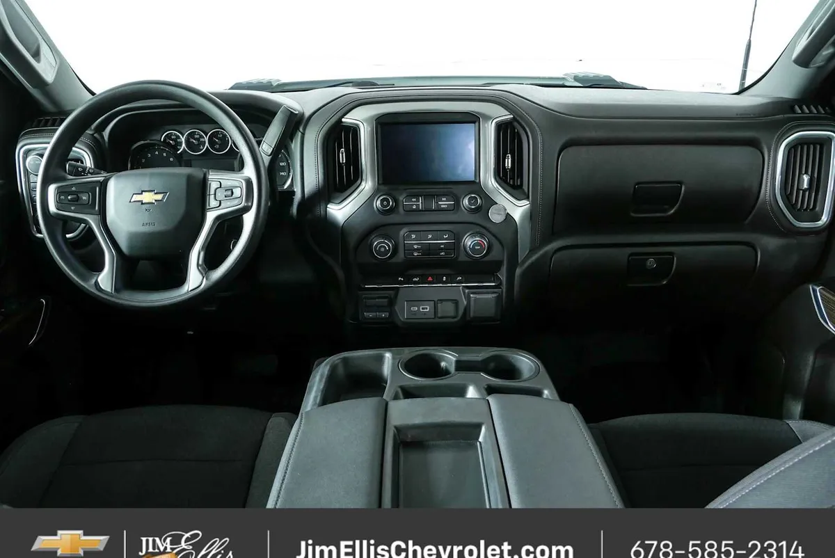 2022 Chevrolet Silverado 2500HD LT thumbnail 18