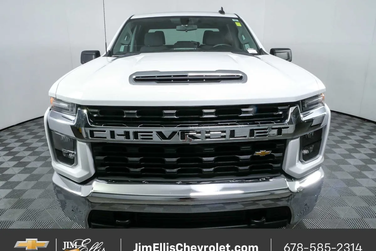 2022 Chevrolet Silverado 2500HD LT thumbnail 24