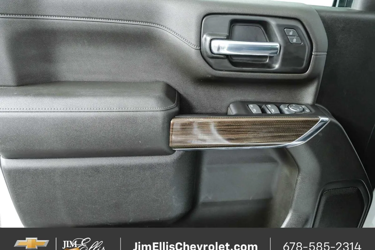 2022 Chevrolet Silverado 2500HD LT thumbnail 6