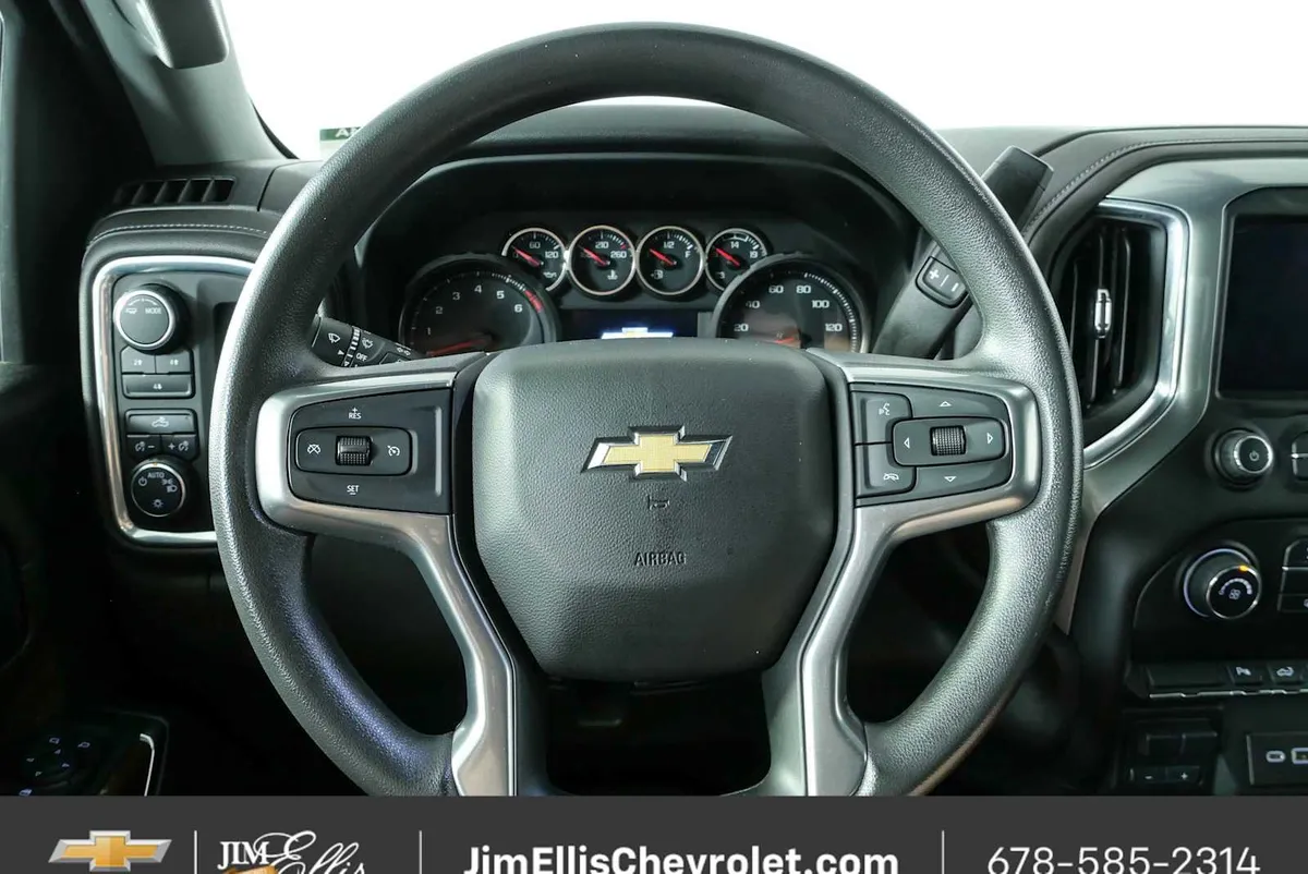 2022 Chevrolet Silverado 2500HD LT thumbnail 9