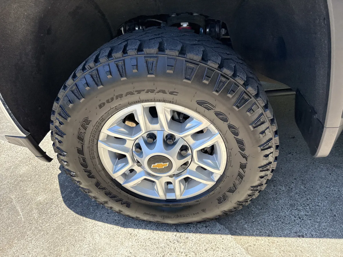 2022 Chevrolet Silverado 2500HD LT thumbnail 11