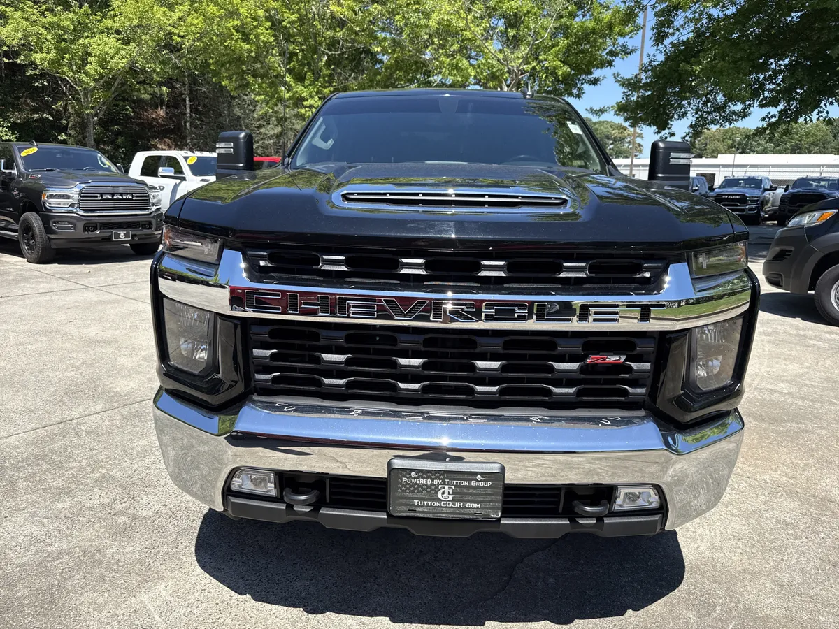 2022 Chevrolet Silverado 2500HD LT thumbnail 2