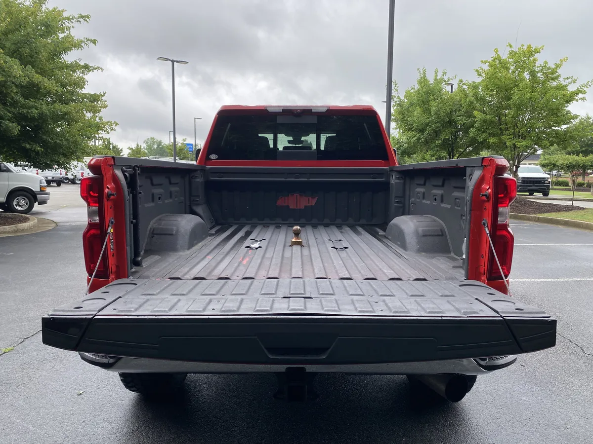 2022 Chevrolet Silverado 2500HD LTZ thumbnail 10