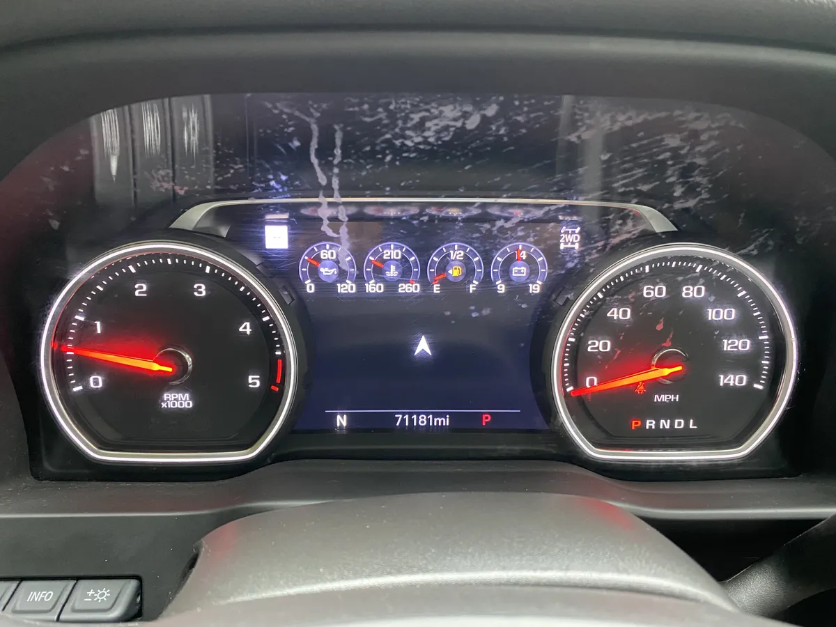 2022 Chevrolet Silverado 2500HD LTZ thumbnail 22