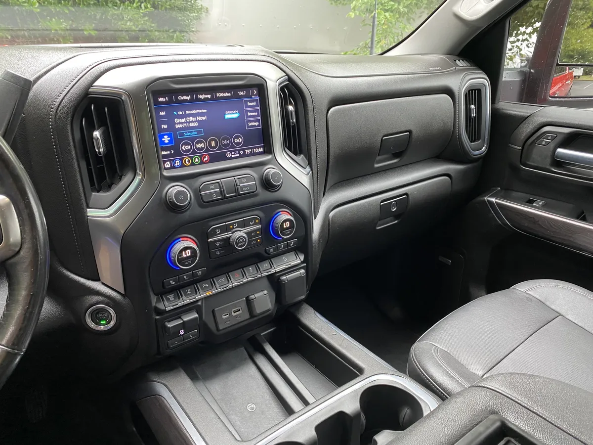 2022 Chevrolet Silverado 2500HD LTZ thumbnail 25