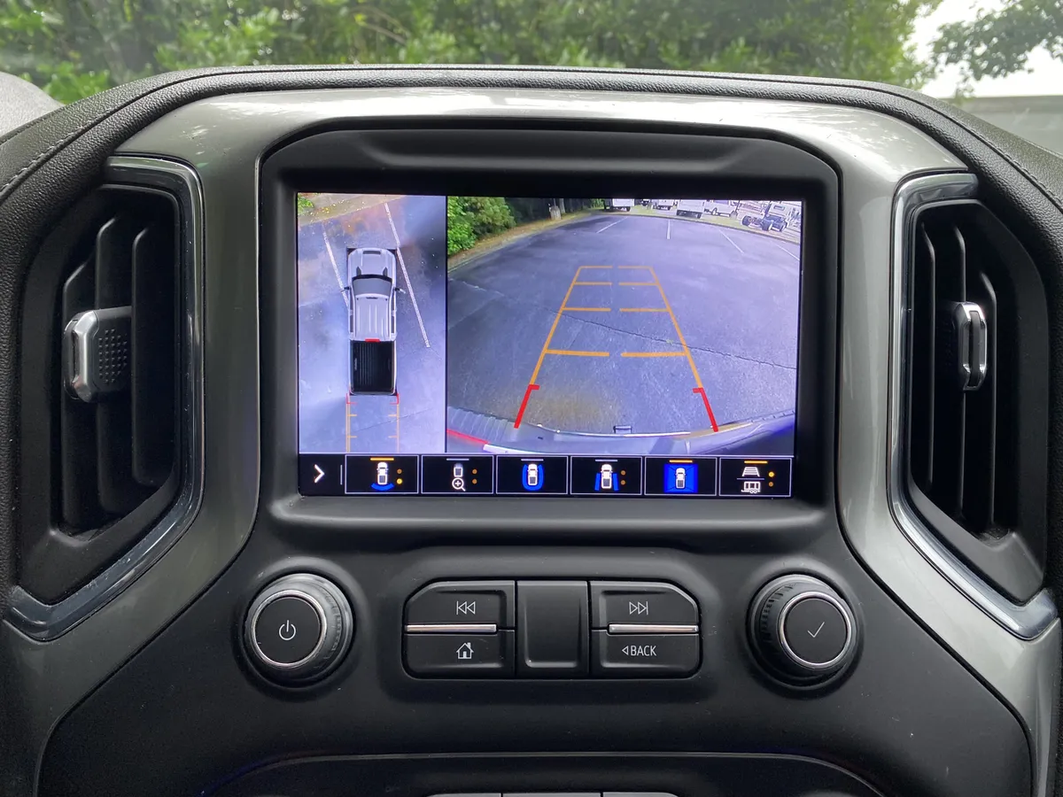 2022 Chevrolet Silverado 2500HD LTZ thumbnail 28
