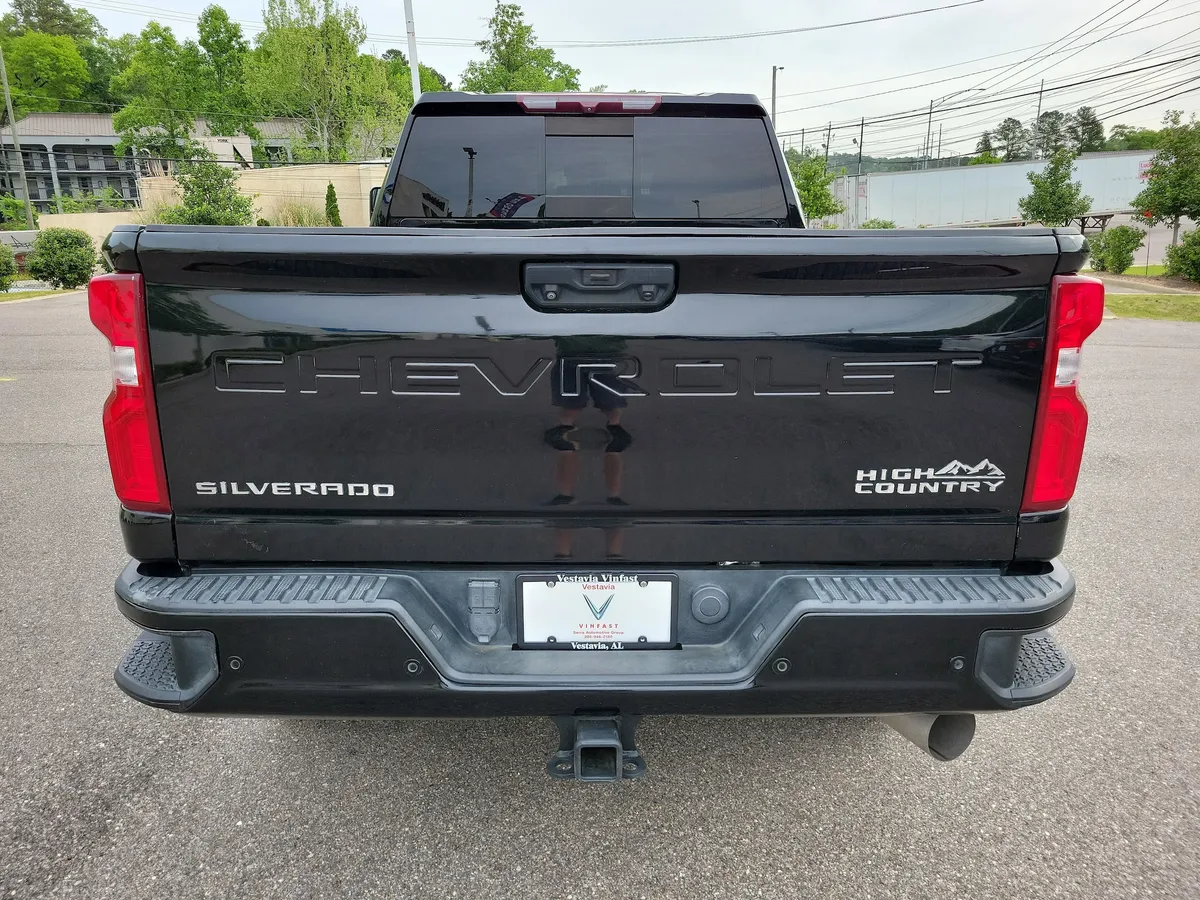 2022 Chevrolet Silverado 3500 HD High Country thumbnail 6