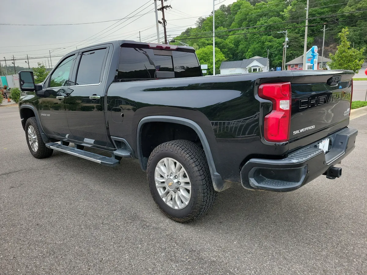 2022 Chevrolet Silverado 3500 HD High Country thumbnail 7