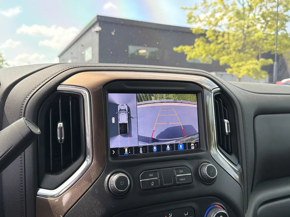 2022 Chevrolet Silverado 3500HD High Country thumbnail 20