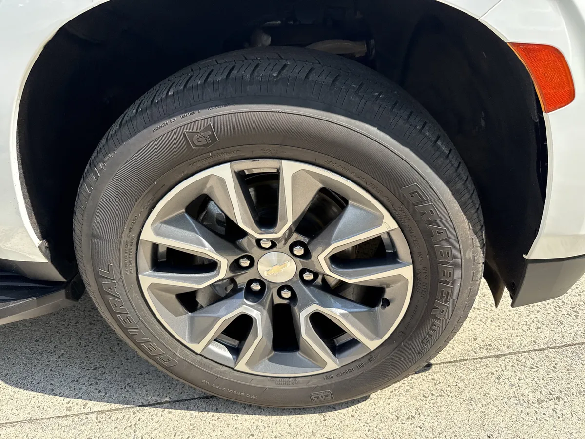 2022 Chevrolet Tahoe LT thumbnail 12