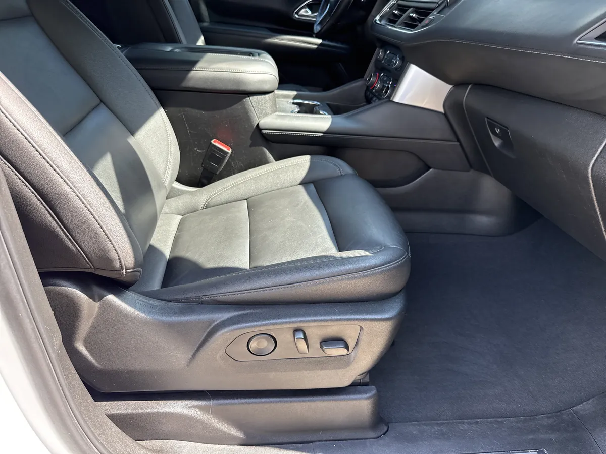 2022 Chevrolet Tahoe LT thumbnail 13