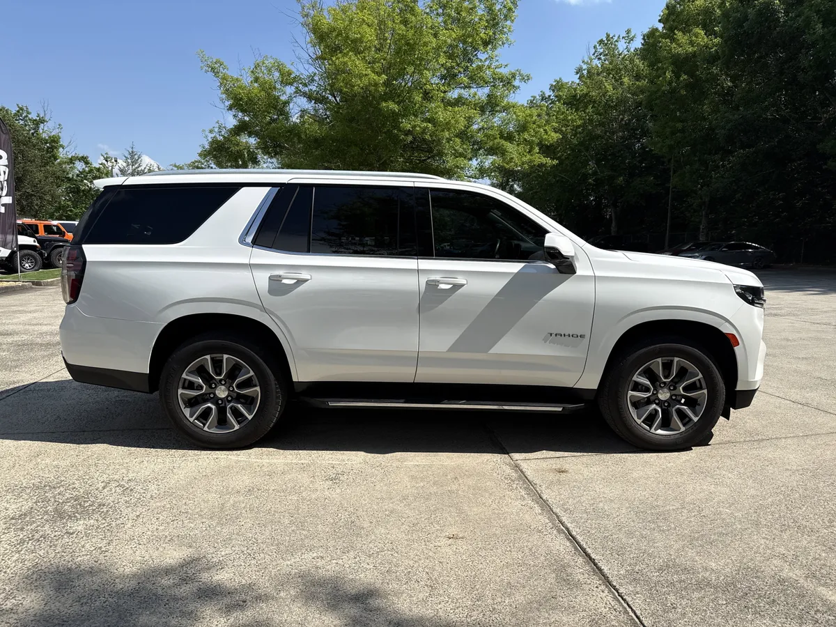 2022 Chevrolet Tahoe LT thumbnail 8