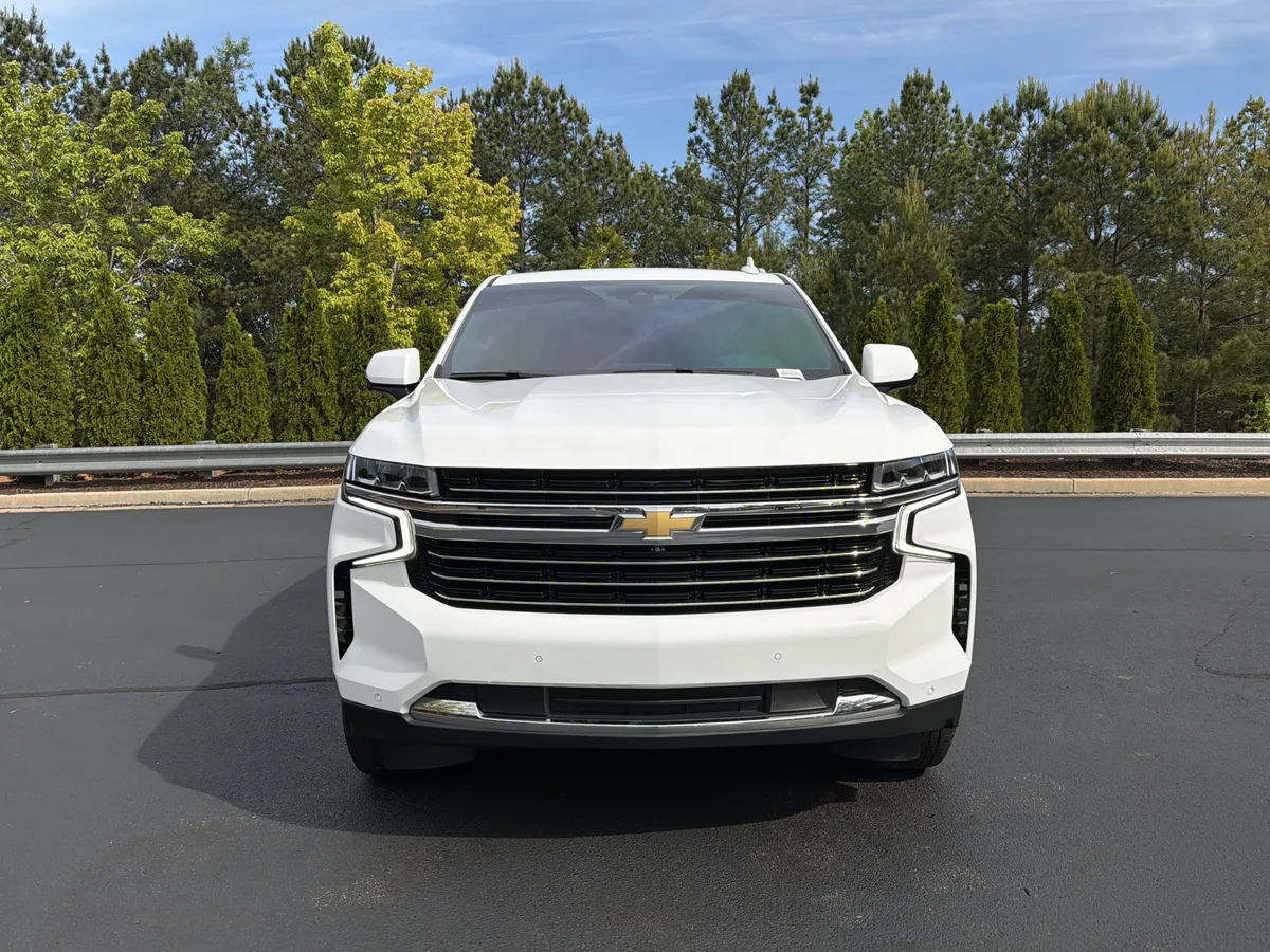 2022 Chevrolet Tahoe LT thumbnail 12
