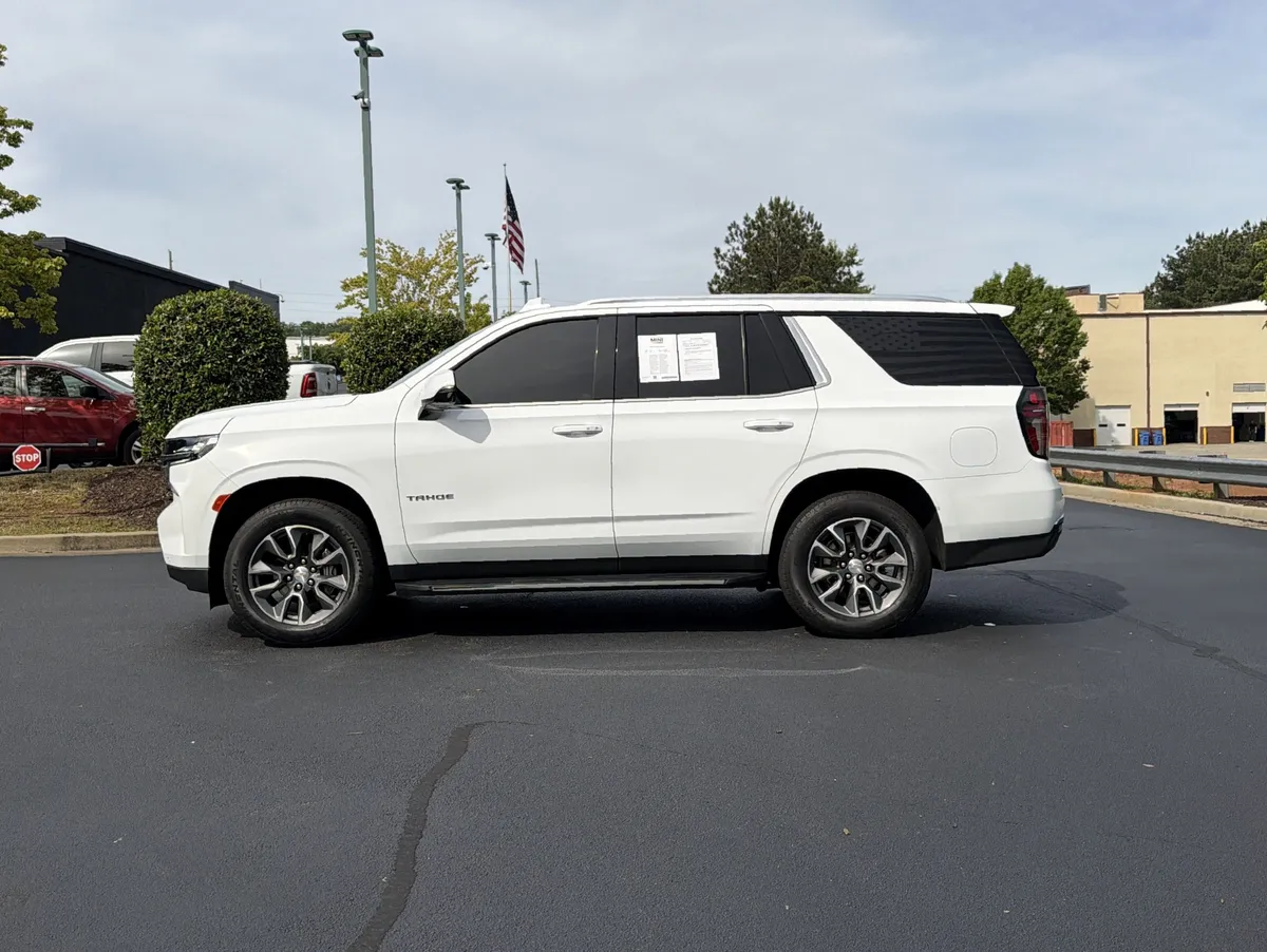 2022 Chevrolet Tahoe LT thumbnail 14