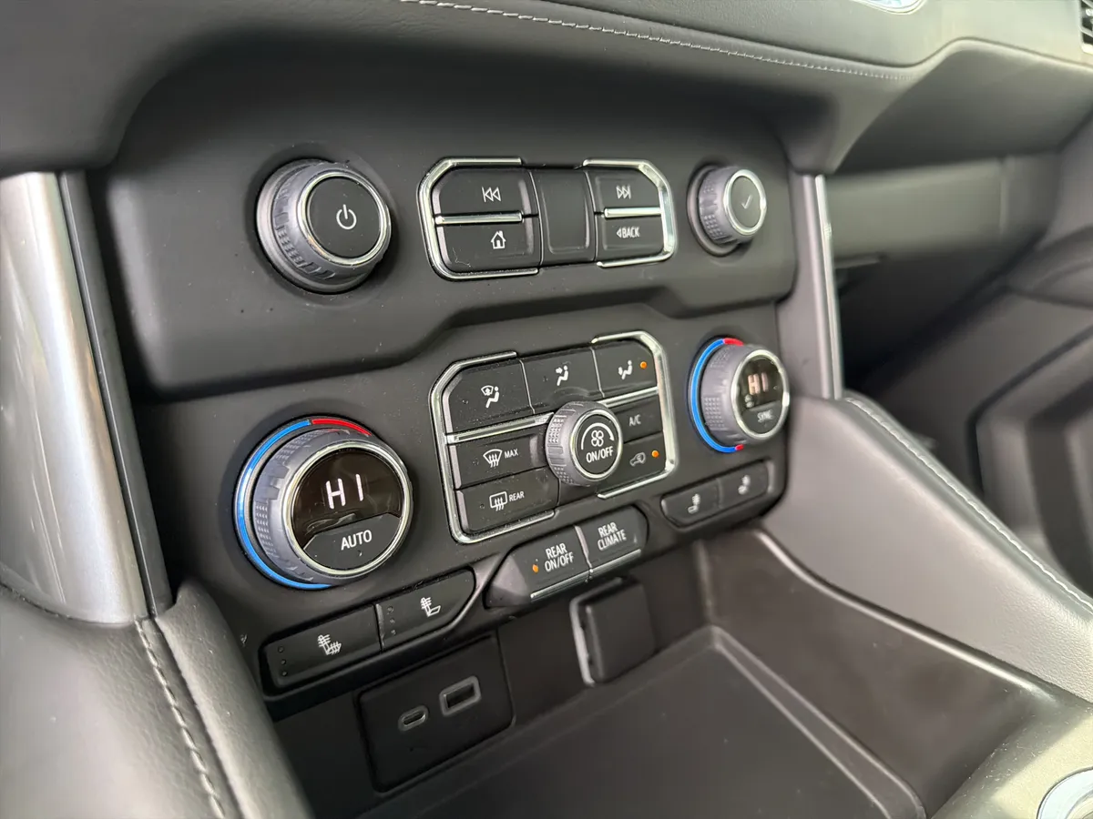 2022 Chevrolet Tahoe LT thumbnail 39