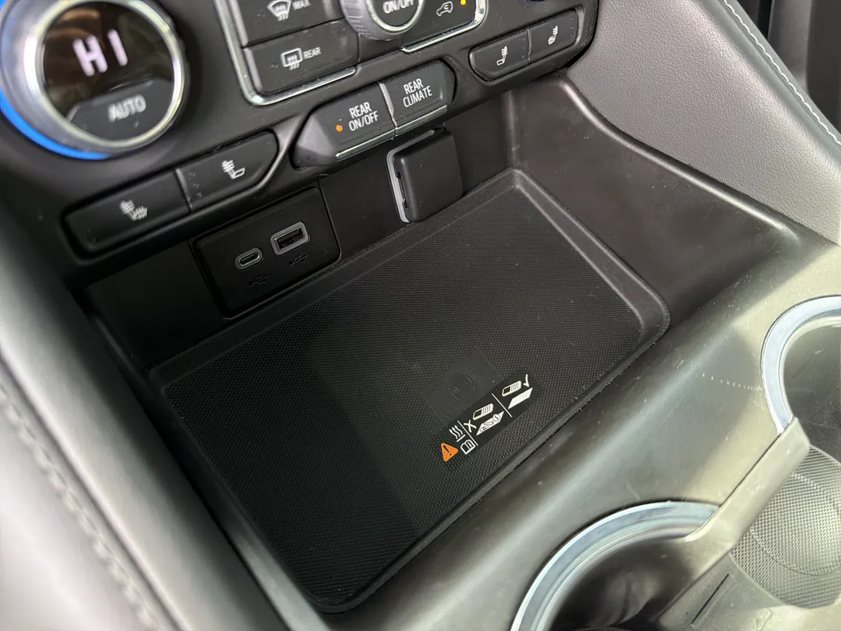 2022 Chevrolet Tahoe LT thumbnail 40